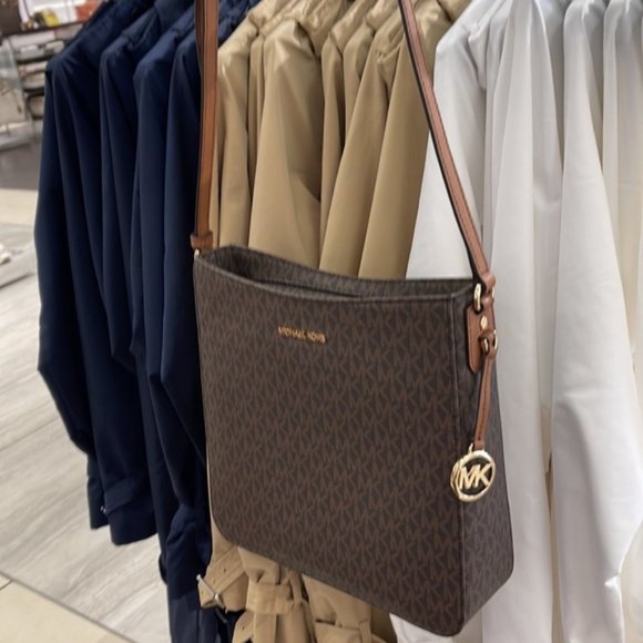 Michael Kors Jet Set Travel Large Messenger Crossbody Bag Brown - Picture 2 of 16